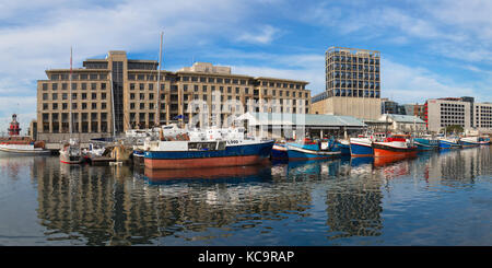 Silo Hotel und Zeitz Museum für zeitgenössische Kunst Afrika in v+a Waterfront, Cape Town, Western Cape, Südafrika Stockfoto