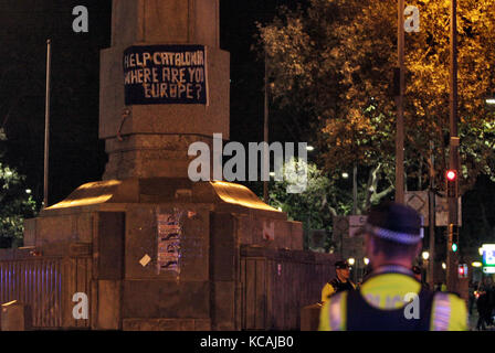 Barcelona, Spanien. 03 Okt, 2017. Bilder aus Barcelona während ein Generalstreik statt der ganzen spanischen Staat von Katalonien heute (10.03.2017) nach der inoffiziellen Referendum bereits am Sonntag 1/10/2017 statt. Die spanische Regierung haben als das Referendum illegal und gegen die Verfassung Spaniens. Photo Credit: RICH BOWEN Credit: Rich Bowen/Alamy leben Nachrichten Stockfoto