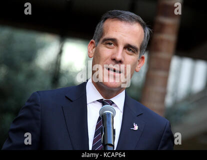 Century City, CA, USA. 3. Okt 2017. 03. Oktober 2017 - Century City, Kalifornien - Los Angeles Bürgermeister Eric Garcetti. Westfield Century City Wiedereröffnungsfeier. Photo Credit: admedia Credit: admedia/zuma Draht/alamy leben Nachrichten Stockfoto