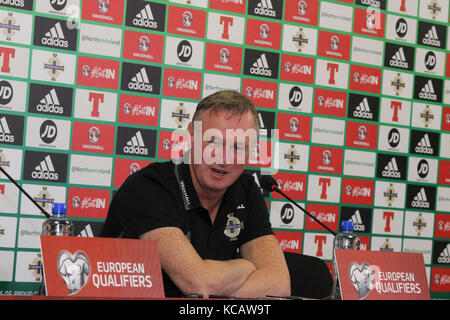 Belfast, Nordirland. 4. Okt 2017. Nationale Fußball-Stadion im Windsor Park von Belfast Nordirland. 04. Oktober 2017. Nordirland Manager Michael O'Neill auf der heutigen Pressekonferenz. Nordirland spielen ihr WM-Qualifikationsspiel gegen Deutschland in Belfast, morgen Abend. Quelle: David Hunter/Alamy Leben Nachrichten. Stockfoto