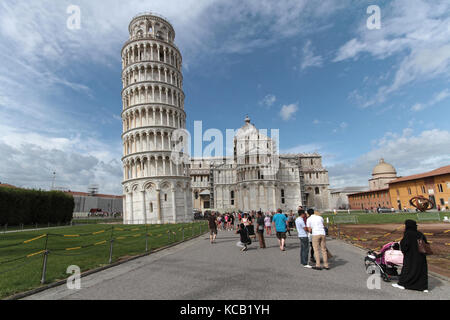 PISA, ITALIEN, 15. September 2015 : Pisa ist weltweit bekannt für seinen schiefen Turm (der Glockenturm der Kathedrale der Stadt), das drittälteste Gebäude i Stockfoto