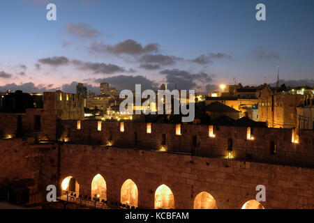 Innenhof der befestigten Turm Davids, auch bekannt als das Jerusalem Zitadelle am westlichen Rand der alten Stadt von Ost-Jerusalem Israel Stockfoto