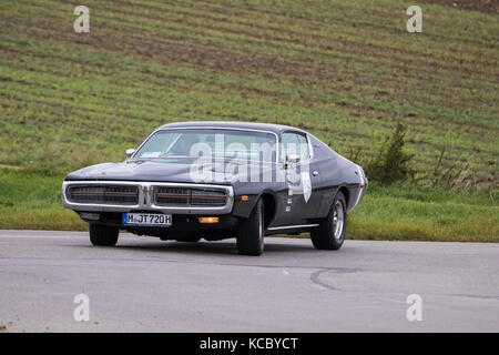 Augsburg, Deutschland - 1. Oktober 2017: Dodge Charger Oldtimer-Auto bei der Fuggerstadt Classic 2017 Oldtimer Rallye am 1. Oktober 2017 in Augsburg Stockfoto