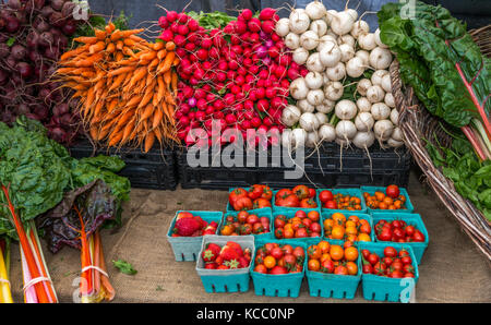 Gemüse im Verkauf bei Farmers Market Stockfoto