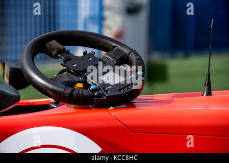 Single Seater Formula Racing auto Lenkrad aus Cockpit detail Stockfoto