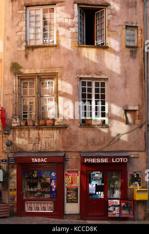 LYON, FRANKREICH, 26. OKTOBER - das historische Viertel von Lyon, am 26. Oktober 2013 in Lyon, Frankreich. Lyon bereitet sich darauf vor, 15 Jahre Inschrift auf der Welt zu gedenken Stockfoto