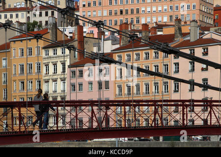 LYON, FRANKREICH, 26. OKTOBER - das historische Viertel von Lyon, am 26. Oktober 2013 in Lyon, Frankreich. Lyon bereitet sich darauf vor, 15 Jahre Inschrift auf der Welt zu gedenken Stockfoto