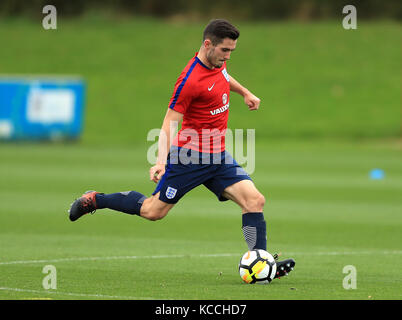 Englands Lewis Cook während des Trainings im St. George's Park, Burton. Stockfoto