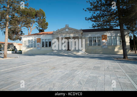 Rathaus von Paphos. 28. Oktober-Platz. Paphos, Paphos, Zypern. Stockfoto