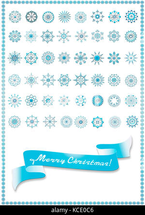 Sammlung bläulich Schneeflocken und Band mit frohe Weihnachten auf weißem Hintergrund Stockfoto