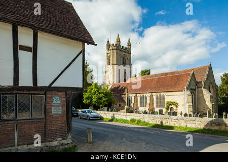 Der St. Maria Kirche in chiddingstone Dorf, Kent, England. Stockfoto