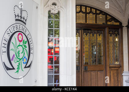 Das Äußere des Supreme Court im Vereinigten Königreich im Parliament Square, London, UK Stockfoto