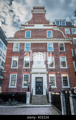 Außenansicht des Hauptquartiers der konservativen Kampagne in der Matthew Parker Street, Westminster, London, SW1H, England, VEREINIGTES KÖNIGREICH Stockfoto