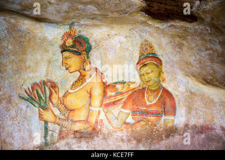 Rock Malerei Fresken der Jungfrauen in der Schloss-Festung Sigiriya, Central Province, Sri Lanka, Asien Stockfoto