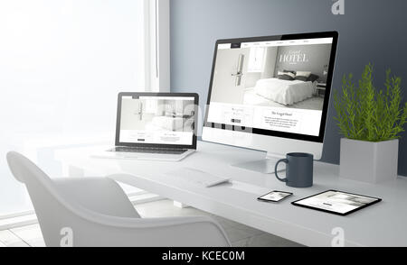 3D-Rendering des Desktops mit allen Geräten, auf denen die Hotelwebsite angezeigt wird. Alle Bildschirmgrafiken sind zusammengesetzt. Stockfoto