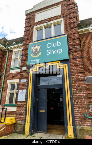 Northampton Großbritannien Oktober 3, 2017: Northampton Saints Rugby Club Logo am Franklin Gardens Club Shop Stockfoto