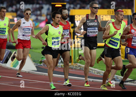 Hasan Hüseyin KACAR der Türkei & Jason Joseph DUNKERLEY von Kanada in der Männer 1500 m T11 Finale auf der Welt Para Meisterschaften in London 2017 Stockfoto