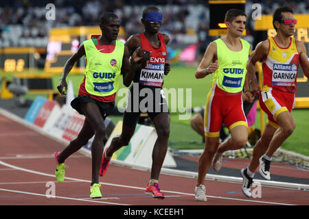 Samwel Mushai KIMANI von Kenia gewinnt Gold bei den Herren 1500 m T11 Finale auf der Welt Para Meisterschaften in London 2017 Stockfoto