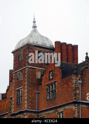 Blick auf das Äußere des Aston Hall (1635), eine Jakobinische Haus von John Thorpe (1565-1655) ein englischer Architekten entworfen. Vom 21. Jahrhundert Stockfoto