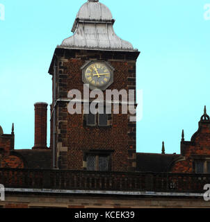 Blick auf das Äußere des Aston Hall (1635), eine Jakobinische Haus von John Thorpe (1565-1655) ein englischer Architekten entworfen. Vom 21. Jahrhundert Stockfoto