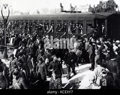 Foto des Zweiten Weltkriegs französische Kriegsgefangene unter deutscher Besatzung in Frankreich freigegeben Stockfoto
