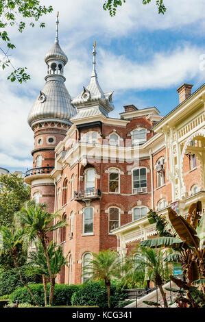 Maurische revival Türme der Pflanze Hall an der Universität von Tampa, Tampa, Florida, USA. Stockfoto