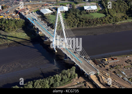 Luftaufnahme der nördliche Turm Brücke in Sunderland während der Bauphase Stockfoto