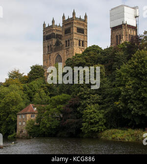 Durham Cathedral im frühen Herbst Stockfoto