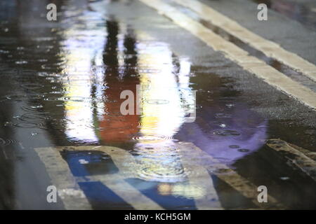 Rainly Tag in Hongkong Rallye, Juli ein Demonstrant Stockfoto