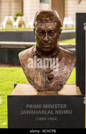 Bronzebüste von indischen Premierminister Nehru, Singapur Stockfoto
