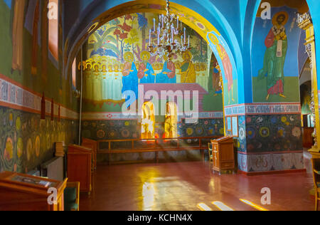 POCHAYIV, UKRAINE - 29. AUGUST 2017: Wunderschöne Fresken der Heiligen Dreifaltigkeitskirche des historischen Klosters Pochayiv Lawra Stockfoto