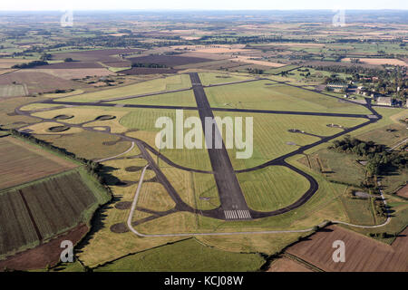 Luftaufnahme der RAF Topcliffe Royal Air Force Station in der Nähe von Thirsk in North Yorkshire, Großbritannien Stockfoto