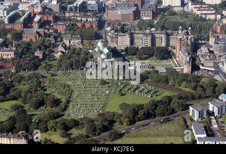 Luftaufnahme des Glasgow Necropolis & Kathedrale, Schottland, Großbritannien Stockfoto
