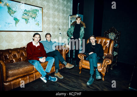 Die dänische Punk-Rock-Band Communions besteht aus Martin Rehof, Mads Rehof, Jacob van Deurs Formann und Frederik Lind Køppen, die hier in Kopenhagen porträtiert werden. Dänemark, 05/01 2017. Stockfoto