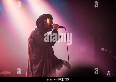 Die amerikanische Jazz-Rap-Gruppe Digable Planets gibt ein Live-Konzert im Pumpehuset in Kopenhagen. Hier ist Rapper und Texter Ishmael Butler live auf der Bühne zu sehen. Dänemark, 16/11 2016. Stockfoto