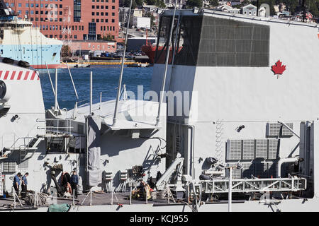 Royal Canadian Navy Fregatte HMCS St John's im Hafen festgemacht, St John's Neufundland, Kanada Stockfoto