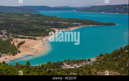 See von Sainte-Croix, Provence, Frankreich - Mann - See, Lac de Sainte-Croix. Stockfoto