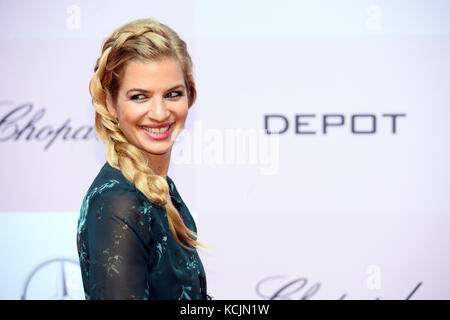 Berlin, Deutschland. Oktober 2017. Susan Sideropoulos kommt am 5. Oktober 2017 zur Wohltätigkeitsgala „Tribute to Bambi“ in Berlin. Quelle: Jörg Carstensen/dpa/Alamy Live News Stockfoto