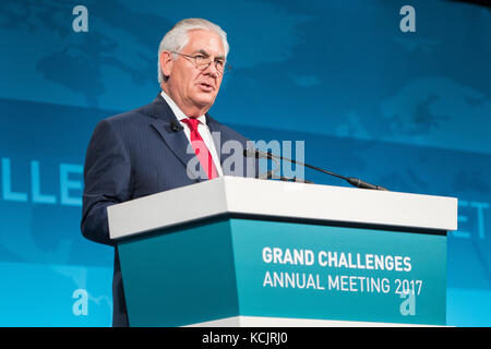 Washington, Vereinigte Staaten Von Amerika. Oktober 2017. US-Außenministerin Rex Tillerson spricht auf dem 13. Jährlichen Grand Challenges Meeting, das gemeinsam von der Bill & Melinda Gates Foundation, der United States Agency for International Development, Grand Challenges Canada und dem Wellcome Trust im Washington Marriott Marquis am 4. Oktober 2017 in Washington, DC veranstaltet wird Stockfoto