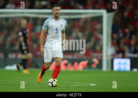 Wembley, Großbritannien. 05 Okt, 2017. Gary Cahill von England an der England v Slowenien Fifa World Cup Qualifier 2018 Match im Wembley Stadion, London, am 5. Oktober 2017. Credit: Paul Marriott/alamy leben Nachrichten Stockfoto