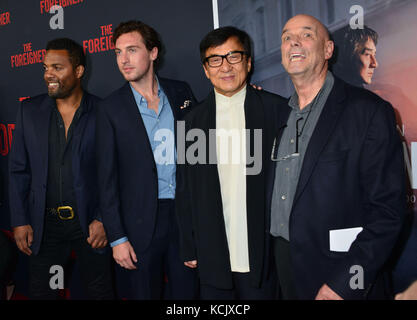 Los Angeles, Kalifornien, USA. 05 Okt, 2017. ray Fearon, Rory fleck Bryne, Jackie Chan, Martin Campbell 16 Ankunft in der Fremde Premiere arclight Theater in Los Angeles. 5. Oktober 2017. Credit: tsuni/usa/alamy leben Nachrichten Stockfoto