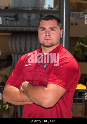 Hollywood, CA. 26. Juli, 2017. Stanford defensive Harrison Phillips posiert für ein Foto bei der Pac-12 Fußball-Tag am Donnerstag, 26. Juli 2017 im Hollywood und Highland, in Hollywood, CA. (Mandatory Credit: Juan Lainez/MarinMedia.org/Cal Sport Media) (Komplette Fotograf und Kreditkarte erforderlich) Credit: Csm/Alamy leben Nachrichten Stockfoto