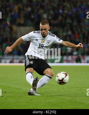 Belfast, Nordirland. Oktober 2017. Der deutsche Joshua Kimmich im Einsatz beim WM-Qualifikationsspiel der Gruppe C zwischen Nordirland und Deutschland am 5. Oktober 2017 in Belfast, Nordirland. Quelle: Christian Charisius/dpa/Alamy Live News Stockfoto