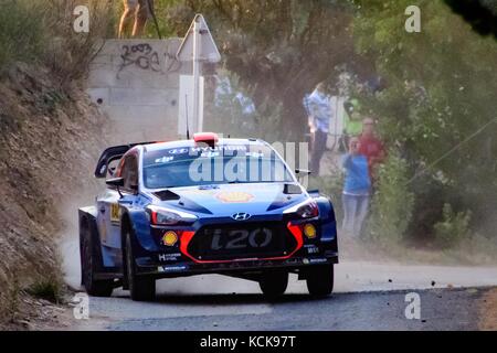 Barcelona, Spanien. Oktober 2017. #6 Dani Sordo (ESP) und Co-Pilot Marc Marti (ESP) von Hyundai Motorsport treten bei der Rally de España-Runde der FIA-Rallye-Weltmeisterschaft 2017 in Shakedown an. Quelle: Hugh Peterswald/Pacific Press/Alamy Live News Stockfoto