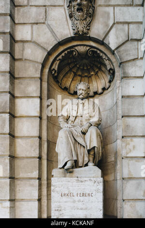 Ferenc Erkel Statue vor der Ungarischen Staatsoper Stockfoto