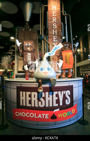 Hershey's Schokolade Zeichen in Hershey's Chocolate World. Hershey. Derry Township. Pennsylvania. USA Stockfoto
