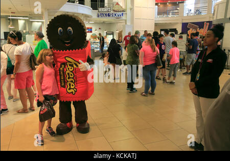 Besucher in Hershey's Chocolate World. Hershey. Pennsylvania. USA Stockfoto