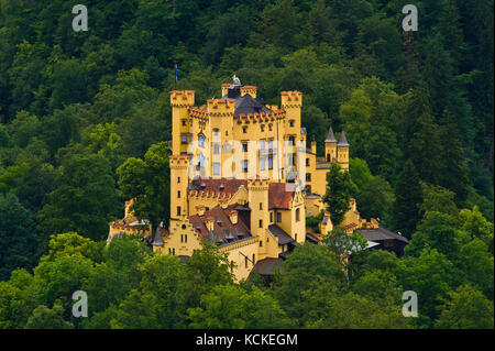 Blick auf Schloss Hohenschwangau vom Schloss Neuschwanstein Stockfoto