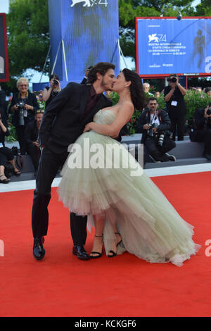 74. Venedig Film Festival - "Una Famiglia" - Premiere Mit: Matilda De Angelis, Andrea Arcangeli Where: Venezia, Italien When: 04 Sep 2017 Credit: IPA/WENN.com ***Nur für Veröffentlichungen in Großbritannien, USA, Deutschland, Österreich, der Schweiz erhältlich Stockfoto