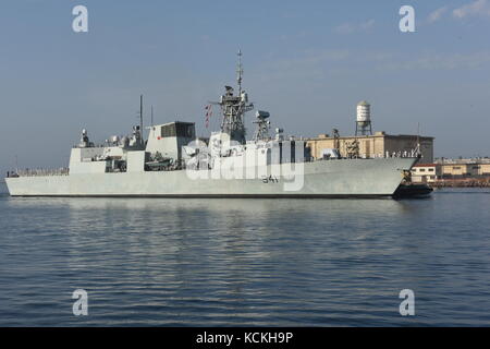 Die Halifax-Klasse-Fregatte HMCS Ottawa der Royal Canadian Navy landet im Hafen von Los Angeles für die zweite jährliche LA Fleet Week am 31. August 2017 in Los Angeles, Kalifornien. (Foto von PO1 Mark Barney über Planetpix) Stockfoto